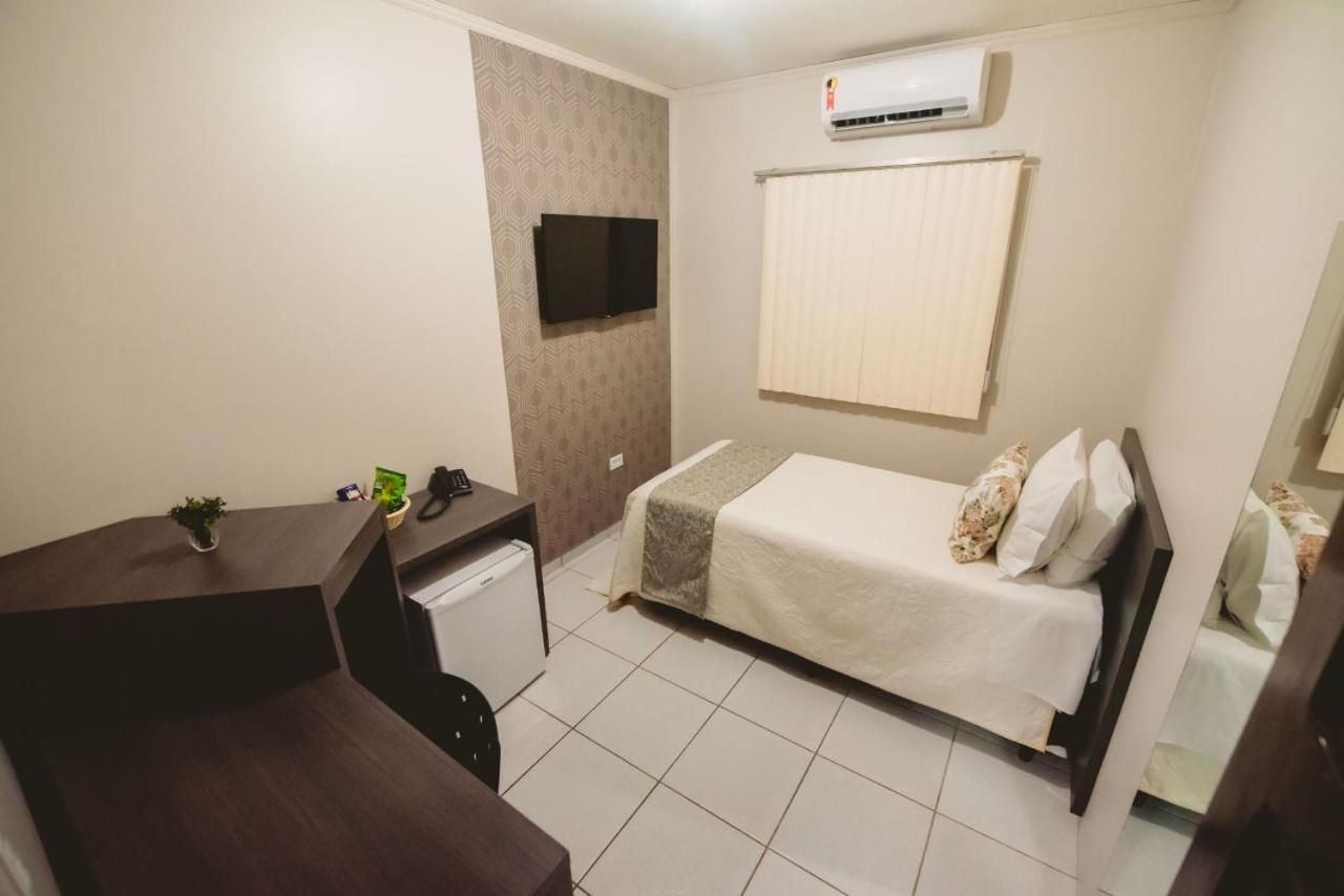 Hotel Dutra Sinop Extérieur photo